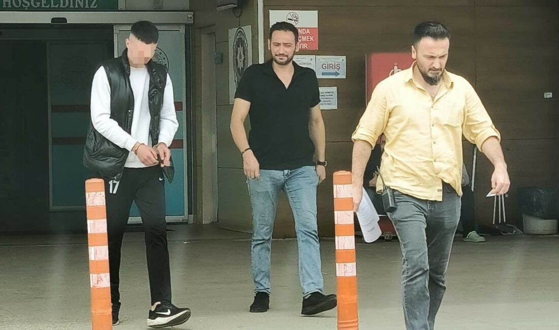 Bursa’da sosyal medyada tartıştığı genci pompalı tüfekle yaraladı Bursa'nın İnegöl ilçesinde bir kişi, sosyal medyada tartıştığı genci pompalı