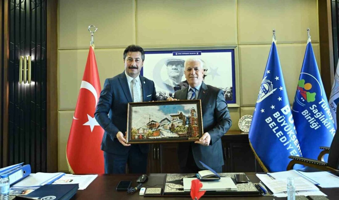 BURSA BÜYÜKŞEHİR BELEDİYE BAŞKANI MUSTAFA BOZBEY’İ MAKAMINDA ZİYARET EDEN YENİŞEHİR