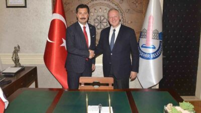 YENİŞEHİR’İN TARİHİ VE DOĞAL GÜZELLİKLERİNİ TURİZM VİTRİNİNE ÇIKARACAKLARINI SÖYLEYEN YENİŞEHİR