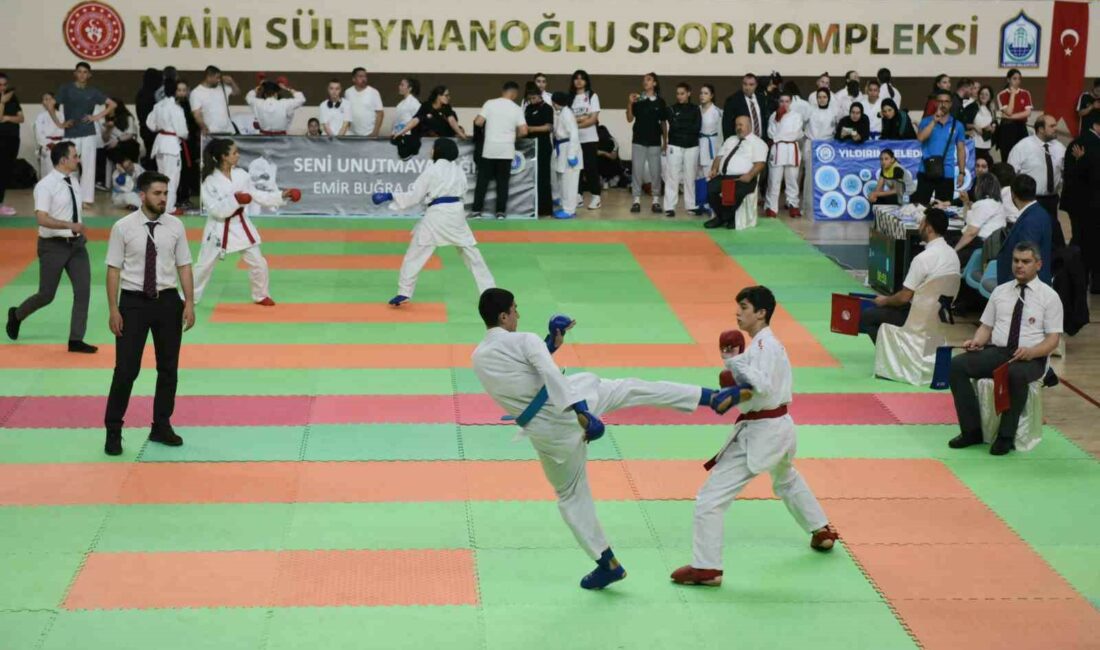 Yldırım Belediyesi karate şampiyonasına ev sahipliği yapıyor YILDIRIM BELEDİYESİ NAİM SÜLEYMANOĞLU SPOR KOMPLEKSİ EV SAHİPLİĞİNDE GERÇEKLEŞTİRİLEN, 40