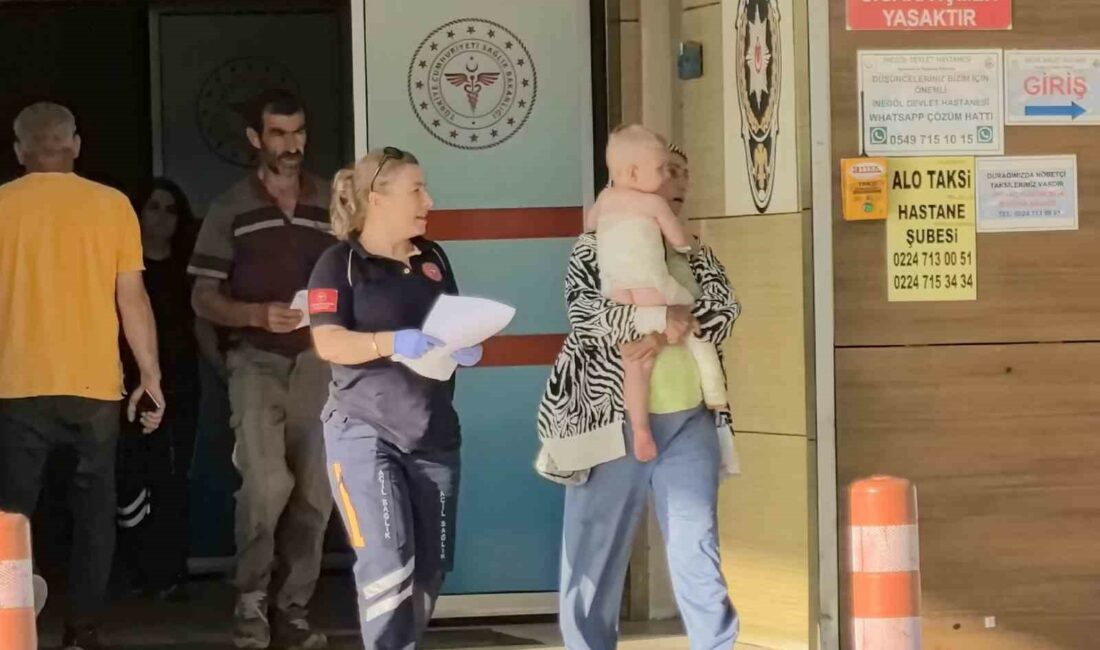 Bursa’da bebeğin üzerine kaynar su döküldü BURSA'NIN KESTEL İLÇESİNDE MEYDANA GELEN OLAYDA ÜZERİNE ÇAYDANLIKTAKİ KAYNAR SU