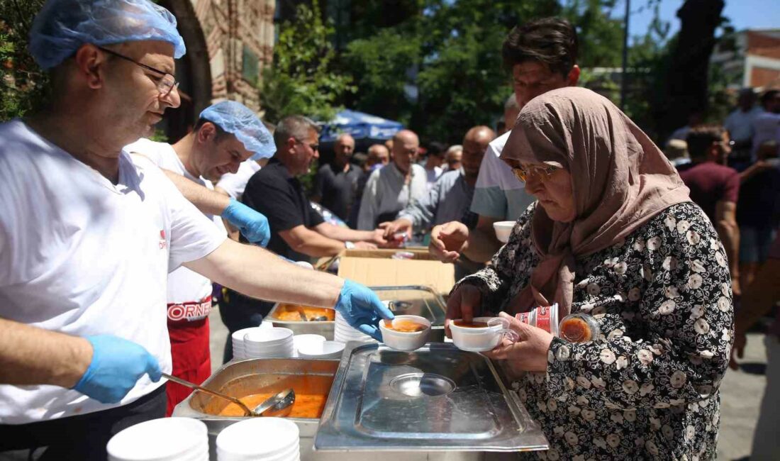 500 yıllık köfteli çorba geleneği Bursa’da yaşatılıyor BURSA'DA YILDA BİR KEZ PİŞEN KÖFTELİ ÇORBADAN İÇMEK İSTEYENLER UZUN