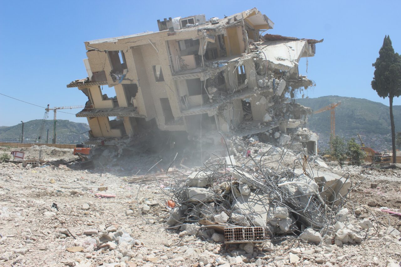 BURSA'DA YAPILACAK OLAN BÜYÜK DEPREM TATBİKATI ÖNCESİ, VATANDAŞLAR CEP TELEFONLARI