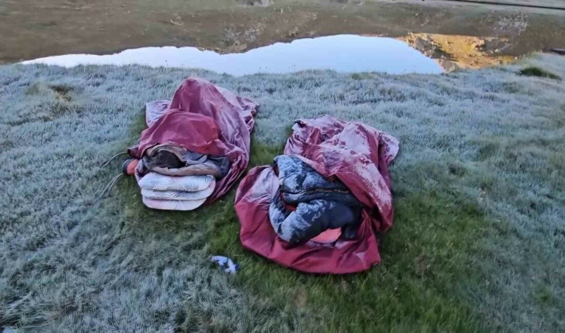 Aynı gün iki mevsimi birden yaşadılar…Tişört ile çıktı, kar montuyla geri döndü BURSA’DA BİR GRUP DAĞCI, ULUDAĞ’IN ZİRVESİNDE İKİ MEVSİMİ AYNI GÜN