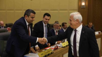 BAŞKAN BOZBEY’DEN BURSASPOR TARAFTARINA ‘TAHTA AÇILACAK’ MÜJDESİ