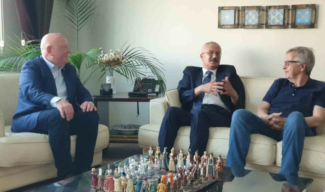 BURSA CUMHURİYET BAŞSAVCISI RAMAZAN SOLMAZ, BURSA GAZETECİLER CEMİYETİ BAŞKANI NURİ