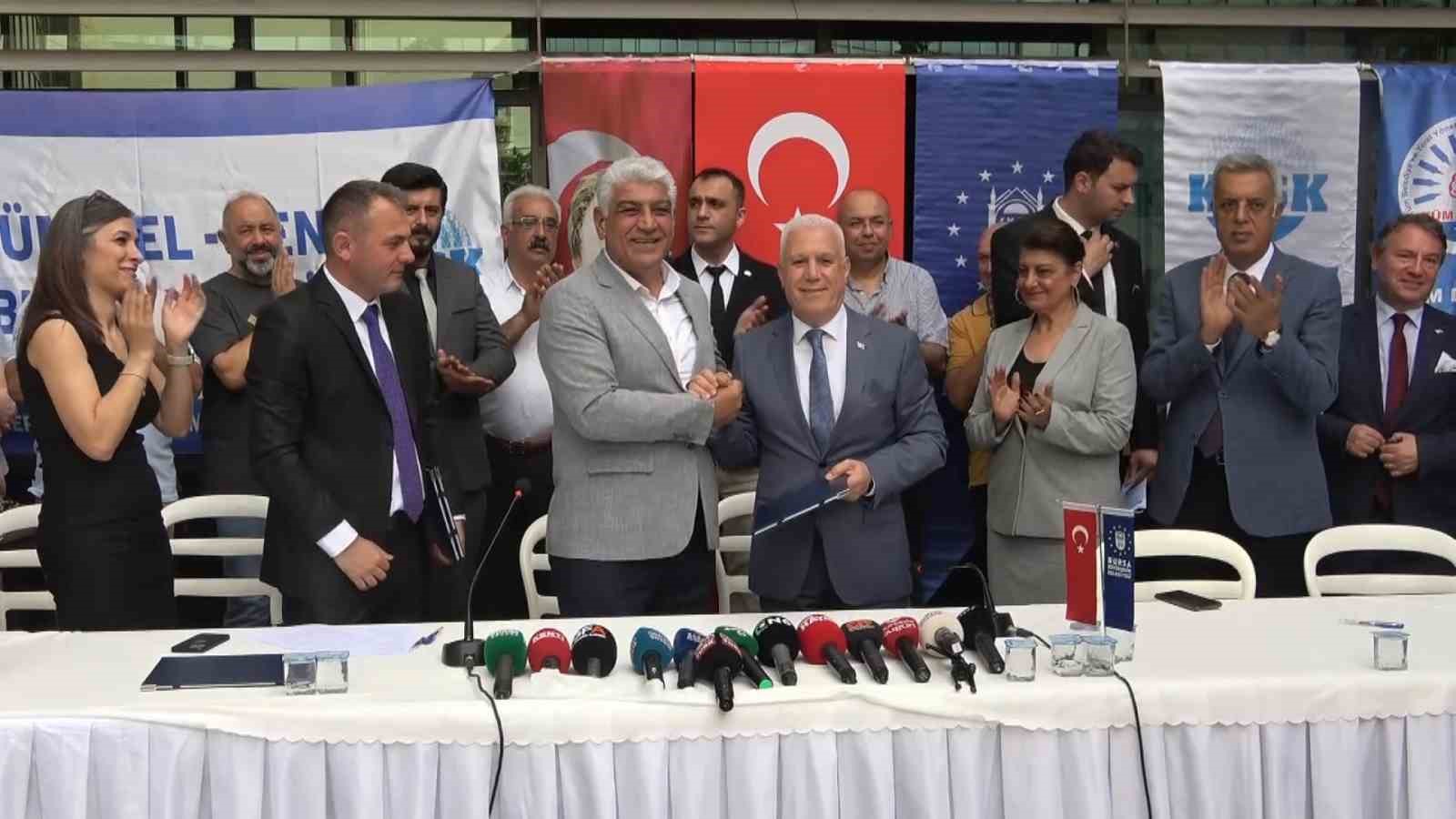 BURSA BÜYÜKŞEHİR BELEDİYESİ, TÜM BEL-SEN ARASINDA TOPLU SÖZLEŞME TÖRENİ DÜZENLENDİ.