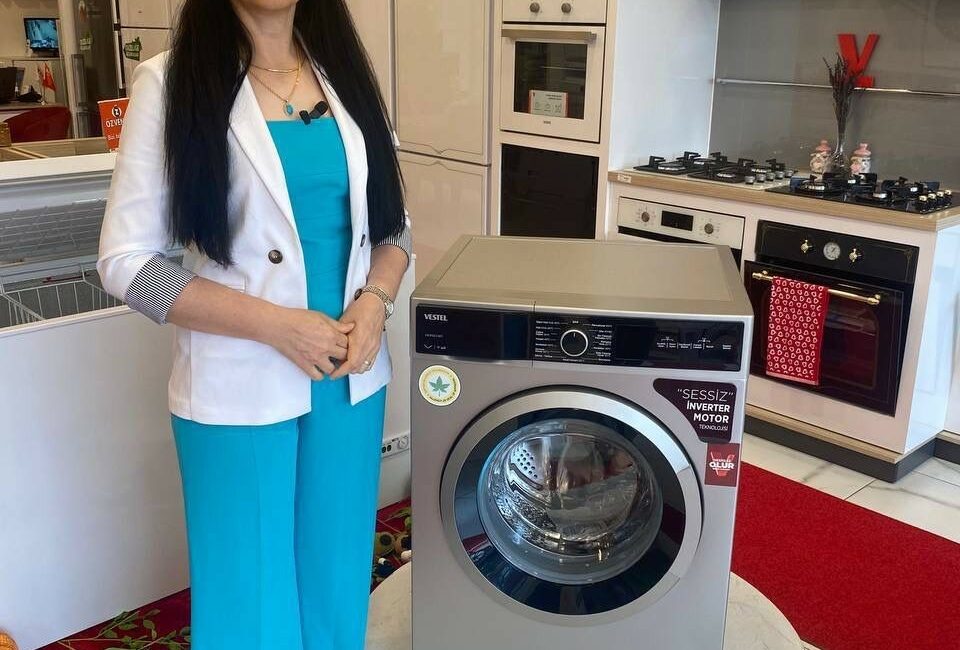 Beyaz eşya kullanımında faydalı bilgiler paylaştı, sosyal medya fenomeni oldu 14 YILLIK BEYAZ EŞYA SERVİS VE SATIŞ TECRÜBESİ OLAN ÖZNUR