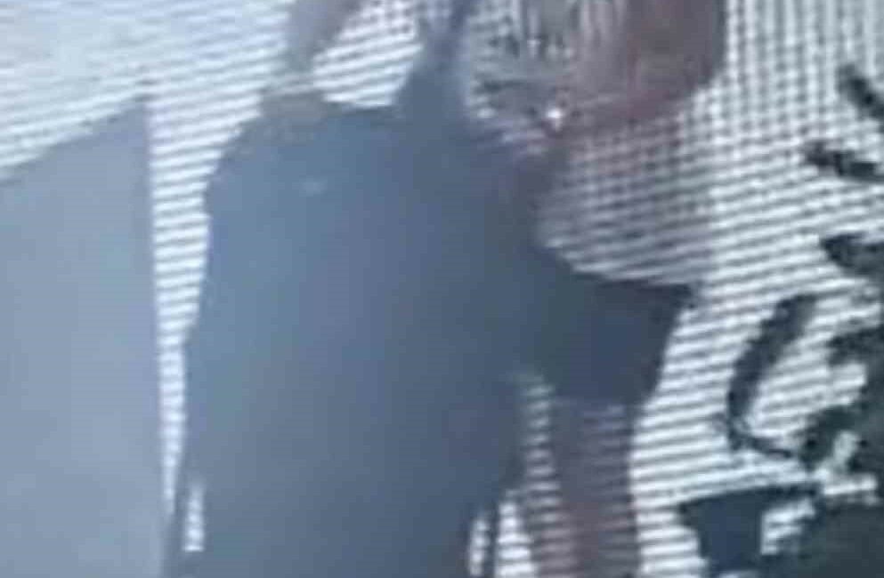 “Bu kadarı da pes” dedirtti… Bebek arabasını alıp kayıplara karıştı BU KADARI DA PES DEDİRTTİ ! BEBEK ARABASINI ALIP KAYIPLARA