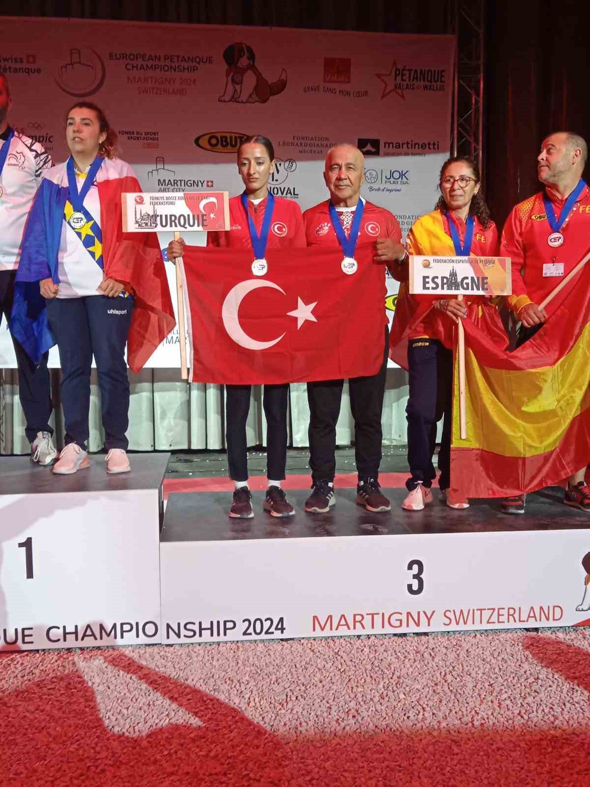 ULUSAL VE ULUSLARARASI ORGANİZASYONLARDA KENTİN YÜZÜNÜ GÜLDÜRMEYE DEVAM EDEN BURSA