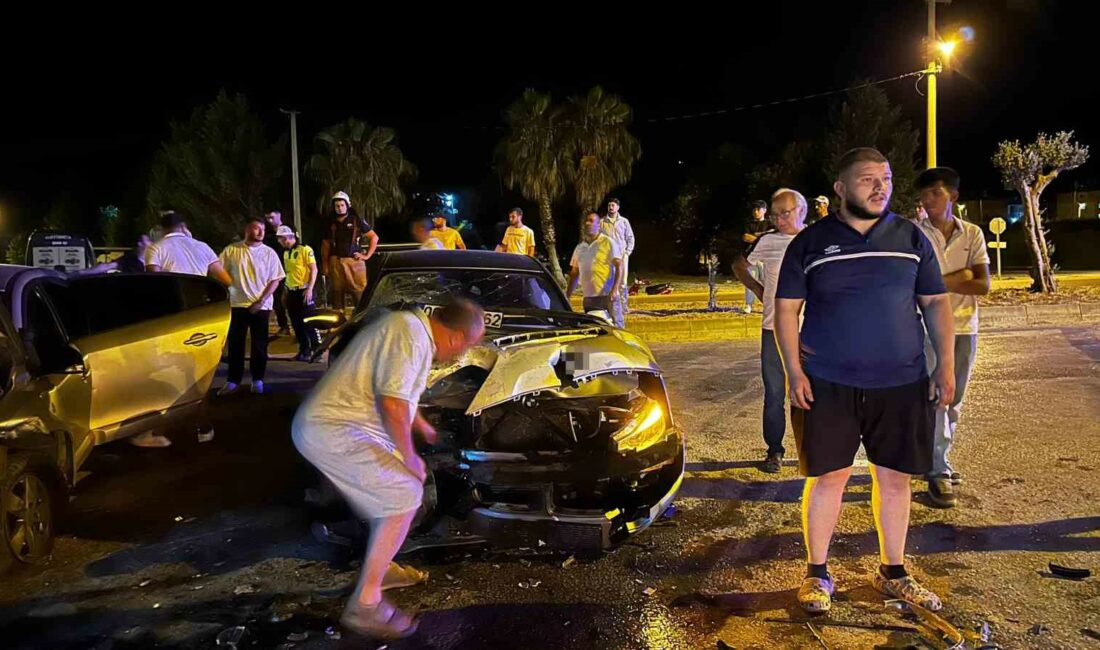 Bursa’da iki otomobil kafa kafaya çarpıştı: 3 yaralı BURSA'NIN İZNİK İLÇESİNDE İKİ OTOMOBİL KAFA KAFAYA ÇARPIŞTI. KAZADA 3
