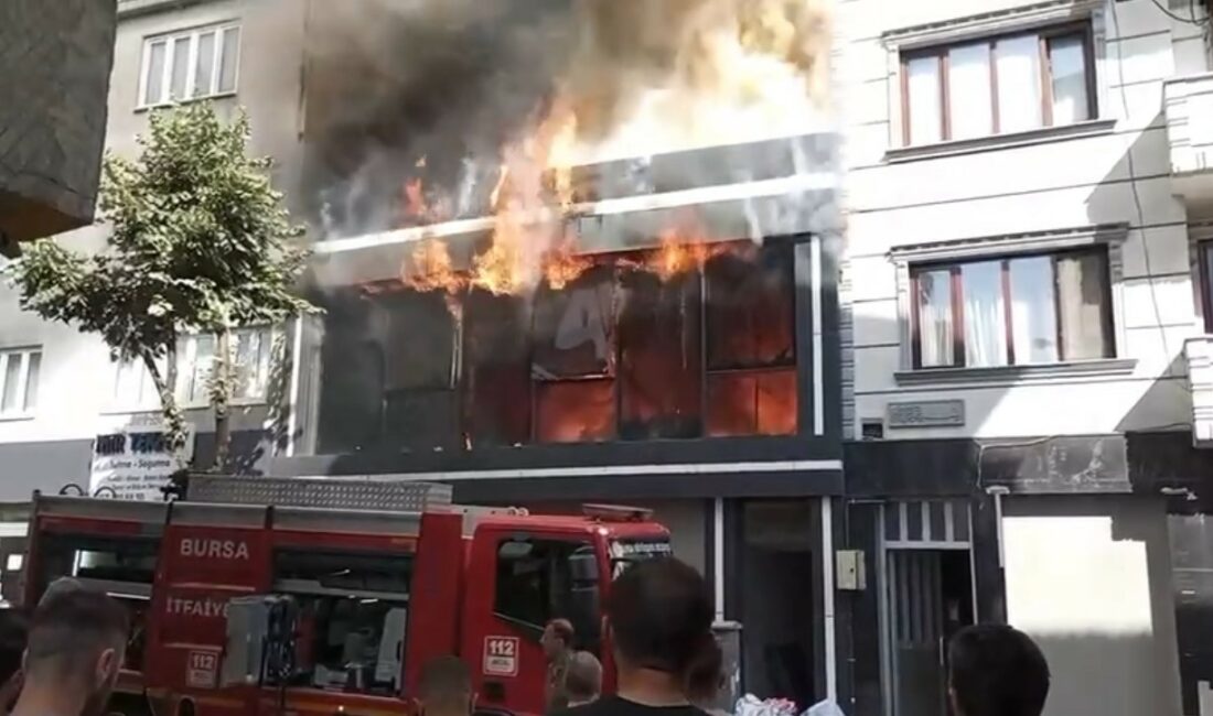 BURSA'DA İŞYERİ ALEV ALEV YANDI