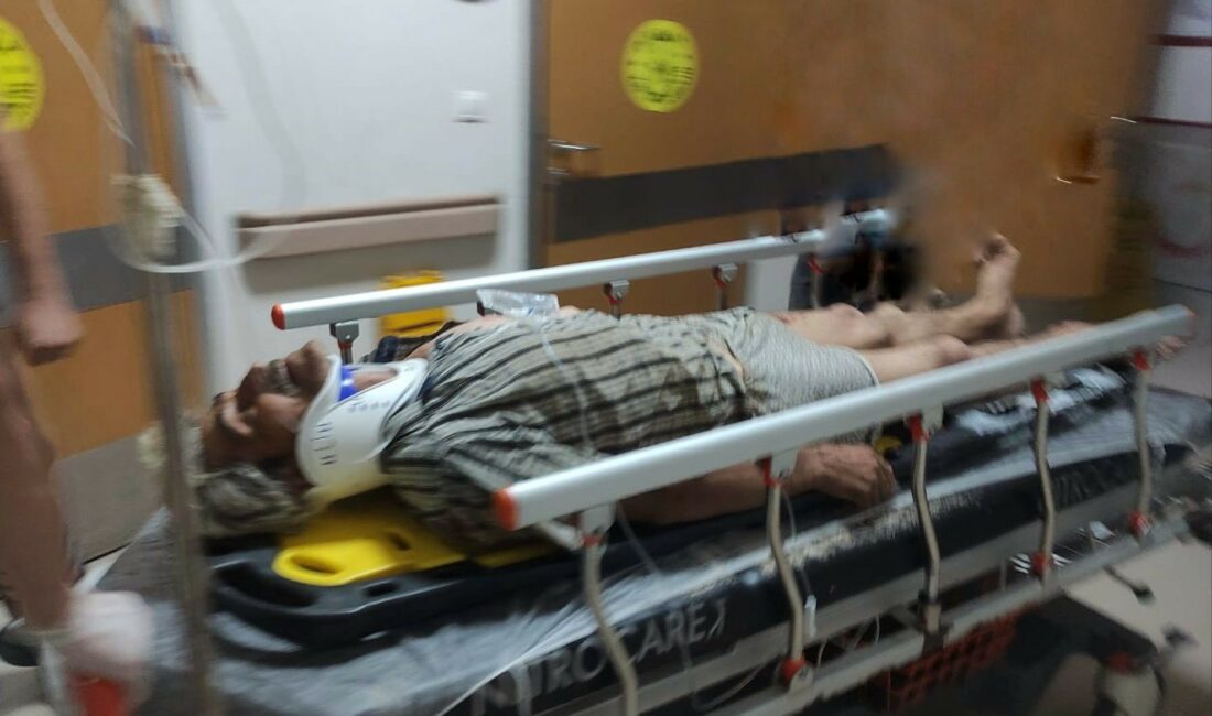 Bursa’da traktör şarampole yuvarlandı: 1 ağır yaralı TRAKTÖR ŞARAMPOLE YUVARLANDI 1 AĞIR YARALI