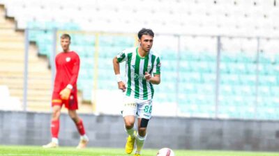 BURSASPOR KULÜBÜ, YİĞİT FİDAN'IN SÖZLEŞMESİN FESHETMESİYLE İLGİLİ AÇIKLAMA YAYIMLADI.