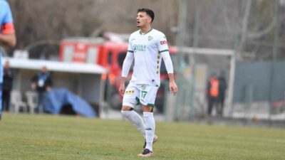 BURSASPOR'UN 19 YAŞINDAKİ FUTBOLCUSU HASAN SABRİ KARACA, FUTBOLU BIRAKMAK ZORUNDA