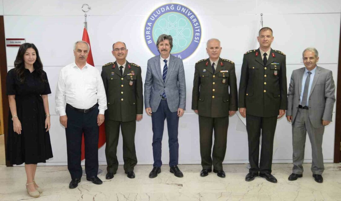 BUÜ’den Askeri Veteriner Okulu personeline yabancı dil desteği BURSA ULUDAĞ ÜNİVERSİTESİ (BUÜ), TÜRKİYE’NİN ÖRNEK KURUMLARINDAN BİRİSİ OLAN ASKERİ