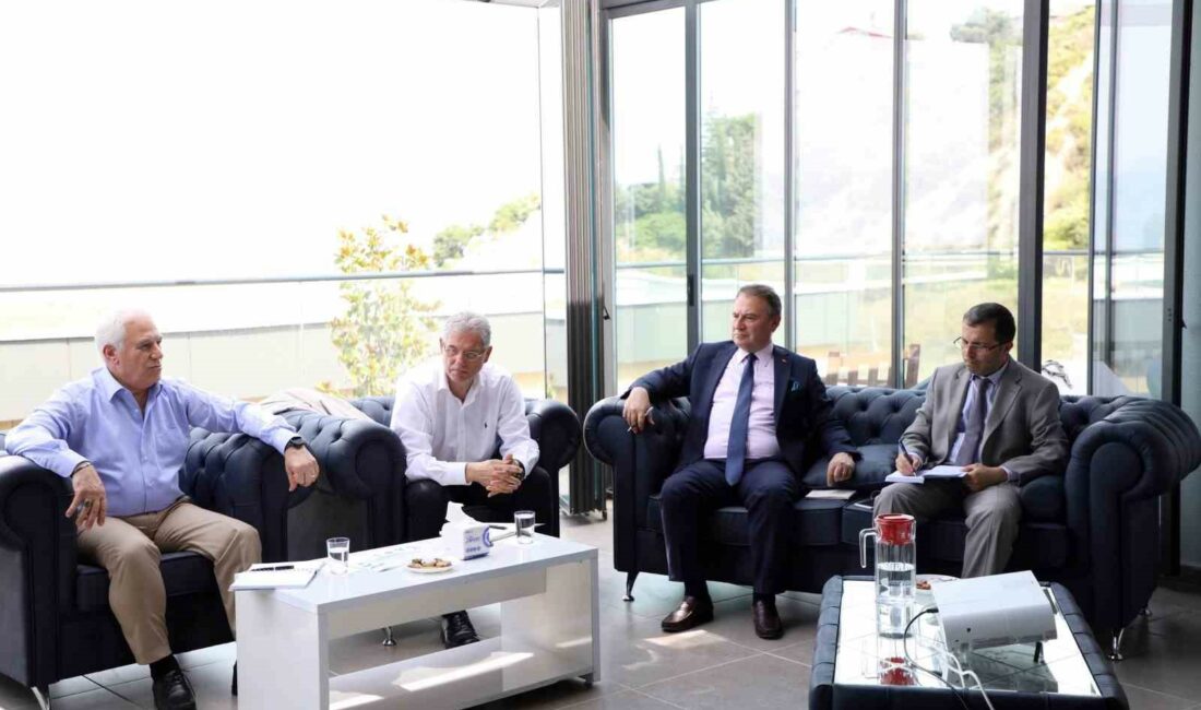 Büyükşehir ve Mudanya belediyelerinden iş birliği vurgusu BURSA’NIN YOL HARİTASINI BELİRLEYECEK OLAN STRATEJİK PLAN ÇALIŞMALARINI SÜRDÜREN BURSA