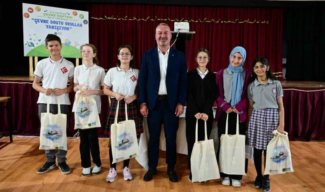 ’Çevre Dostu Okullar’ ödüllendirildi KARACABEY BELEDİYESİ VE İLÇE MİLLİ EĞİTİM MÜDÜRLÜĞÜ İŞBİRLİĞİ İLE DÜZENLENEN