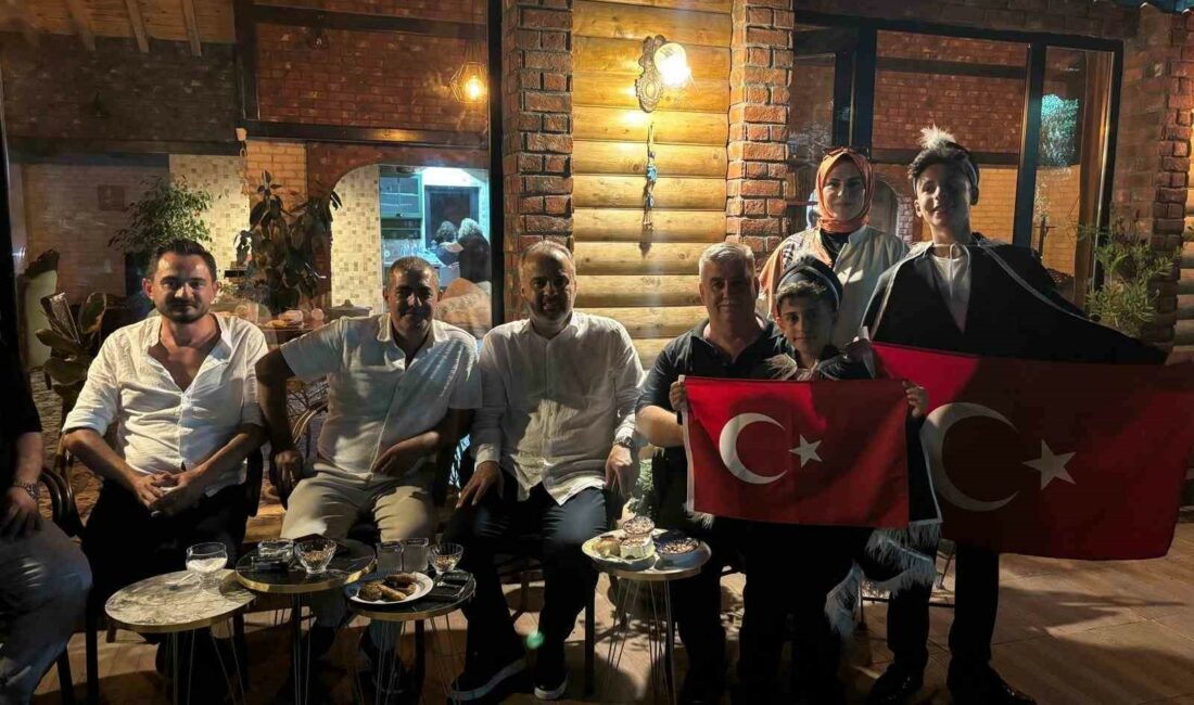 Depremzede çocuklara sünnet töreni BURSA’DA HAYIRSEVER ESNAFLAR DEPREM BÖLGESİNDEN GELEN ÇOCUKLAR İÇİN TOPLU SÜNNET