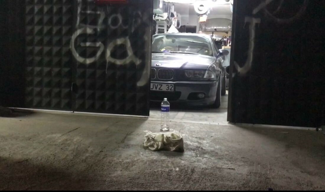 Bursa’da egzozdan çıkan gazdan zehirlenerek hayatını kaybetti BURSA'DA EVİNİN OTOPARKINDA ÇALIŞIR VAZİYETTEKİ OTOMOBİLİNDE UYUYAKALAN ŞAHIS, KARBONMONOKSİT GAZINDAN