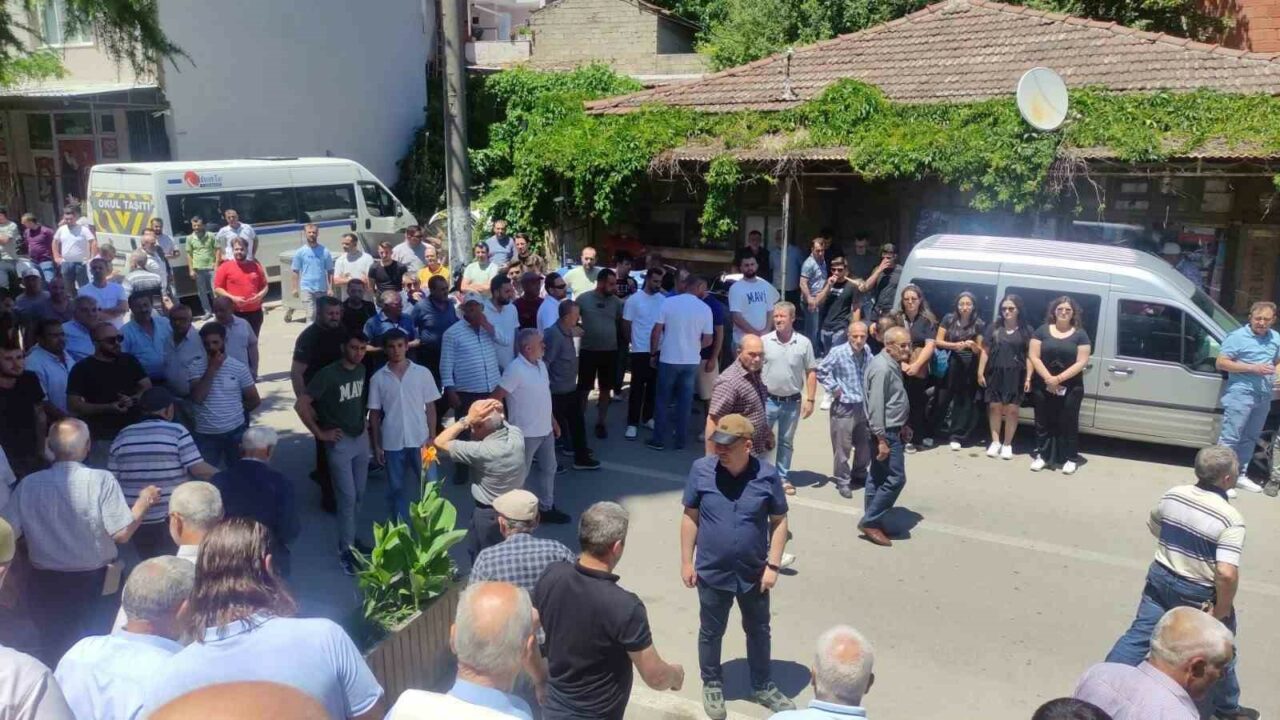 BURSA'NIN ORHANGAZİ İLÇESİNDE DÜN MEYDANA GELEN MOTOSİKLET KAZASINDA HAYATINI KAYBEDEN