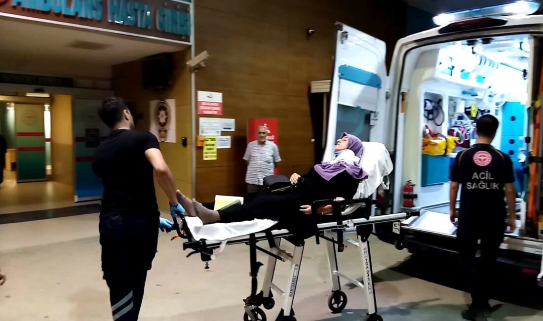 İki kişinin yaralandığı kaza kamerada İKİ KİŞİNİN YARALANDIĞI KAZA KAMERADA