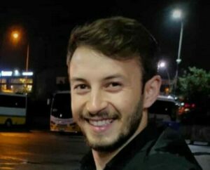 Bursa’da 26 yaşındaki genç kalbine yenik düştü Bursa'nın İnegöl ilçesinde yaşayan 26 yaşındaki genç kalbine yenik düştü.