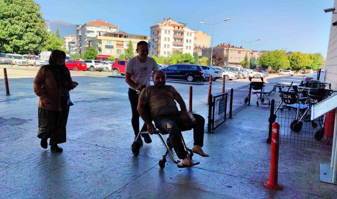 İnegöl’de acemi kasaplar sahnede İNEGÖL'DE HER KURBAN BAYRAMINDA OLDUĞU GİBİ BU YIL DA ACEMİ