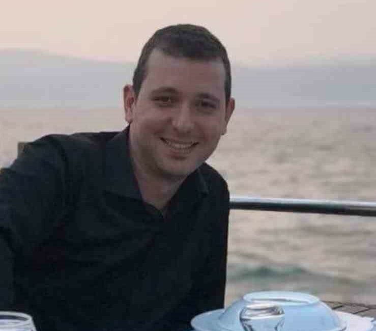 BURSA'NIN İZNİK İLÇESİNDE KALP YETMEZLİĞİ OLAN 36 YAŞINDAKİ GENÇ ADAM,