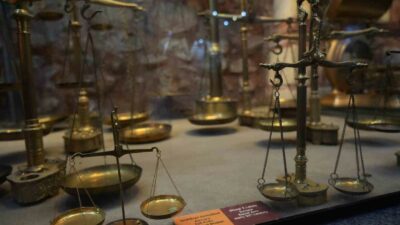 TOFAŞ BURSA ANADOLU ARABALARI MÜZESİ'NDE YER ALAN KANTARIN TOPUZU İSİMLİ