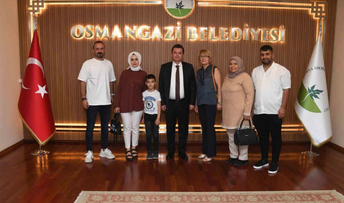 Küçük Muhammet, Başkan Aydın’ın desteğiyle şifa buldu KÜÇÜK MUHAMMET, BAŞKAN AYDIN’IN DESTEĞİYLE ŞİFA BULDU