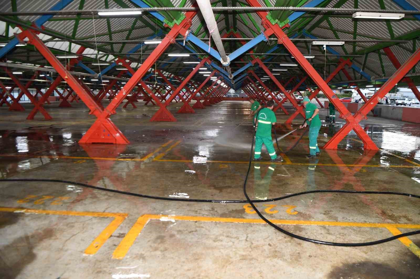 OSMANGAZİ BELEDİYESİ, KURBAN KESİM ALANI OLARAK DÜZENLENEN İLÇE GENELİNDEKİ 23