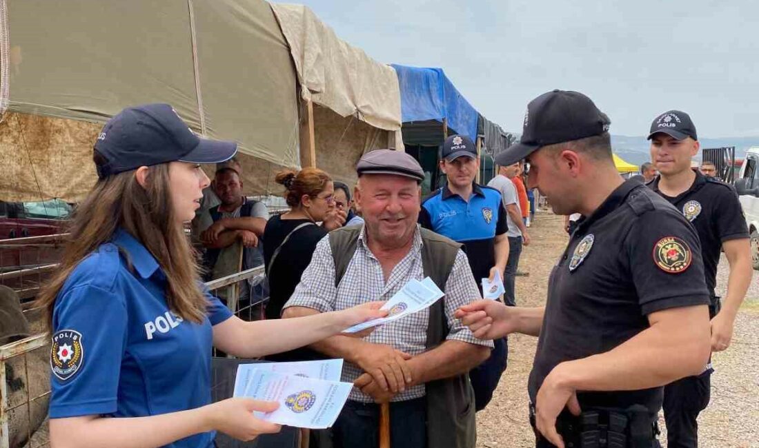 Kurban satıcıları dolandırıcılara karşı uyarıldı BURSA’NIN KARACABEY İLÇESİNDE POLİS EKİPLERİ, KURBANLIK SATICILARINI HIRSIZLIK İLE DOLANDIRICILIK