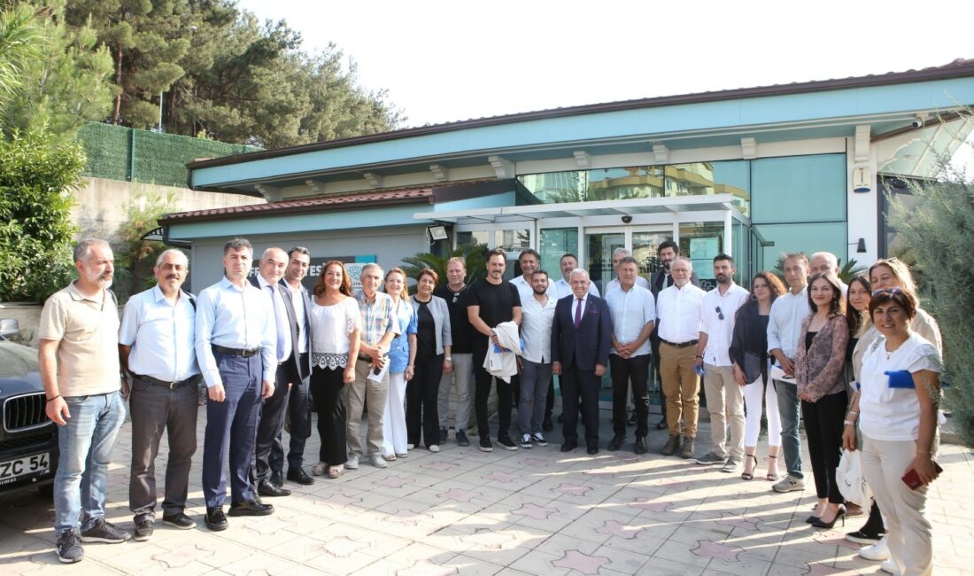 Nilüfer’de uygulanacak tarım projeleri ele alındı NİLÜFER BELEDİYESİ'NİN DESTEKLERİYLE KURULAN NİLÜFER TARIMSAL KALKINMA KOOPERATİFİ'NİN (NİLKOOP) DÜZENLEDİĞİ