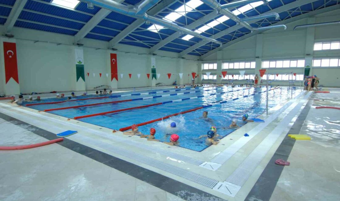 Osmangazi’de yaz dönemi yüzme kursları başlıyor OSMANGAZİ BELEDİYESİ’NİN ÇOCUKLARIN YAZ TATİLİNDE SPORLA TANIŞMALARINI VE KENDİLERİNİ GELİŞTİRMELERİNİ