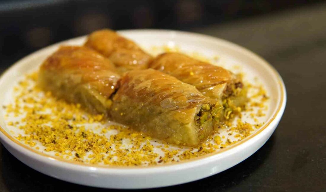 BAYRAMA ÖZEL AVANTAJLI KAMPANYALAR HAZIRLAYAN ÖZHAN MARKET, ÖZEL OLARAK HAZIRLANAN