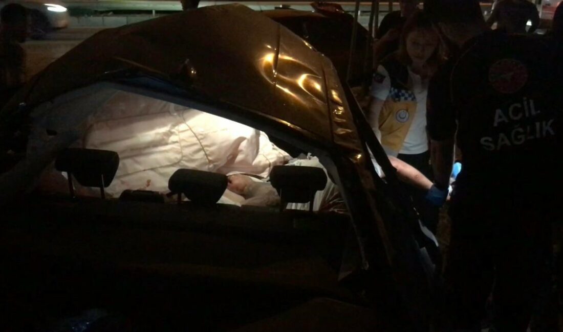 Bursa’da trafikte yarışan otomobiller kaza yaptı: 1 ölü, 2 yaralı BURSA’DA BİRBİRLERİ İLE YARIŞTIKLARI İDDİA EDİLEN 2 OTOMOBİL BİRBİRİNE ÇARPTI.