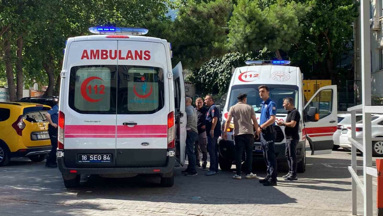 BURSA'DA BOŞANMA AŞAMASINDAKİ EŞİNİ TİCARİ TAKSİDE GÖREN KOCA, KURŞUN YAĞDIRDI.