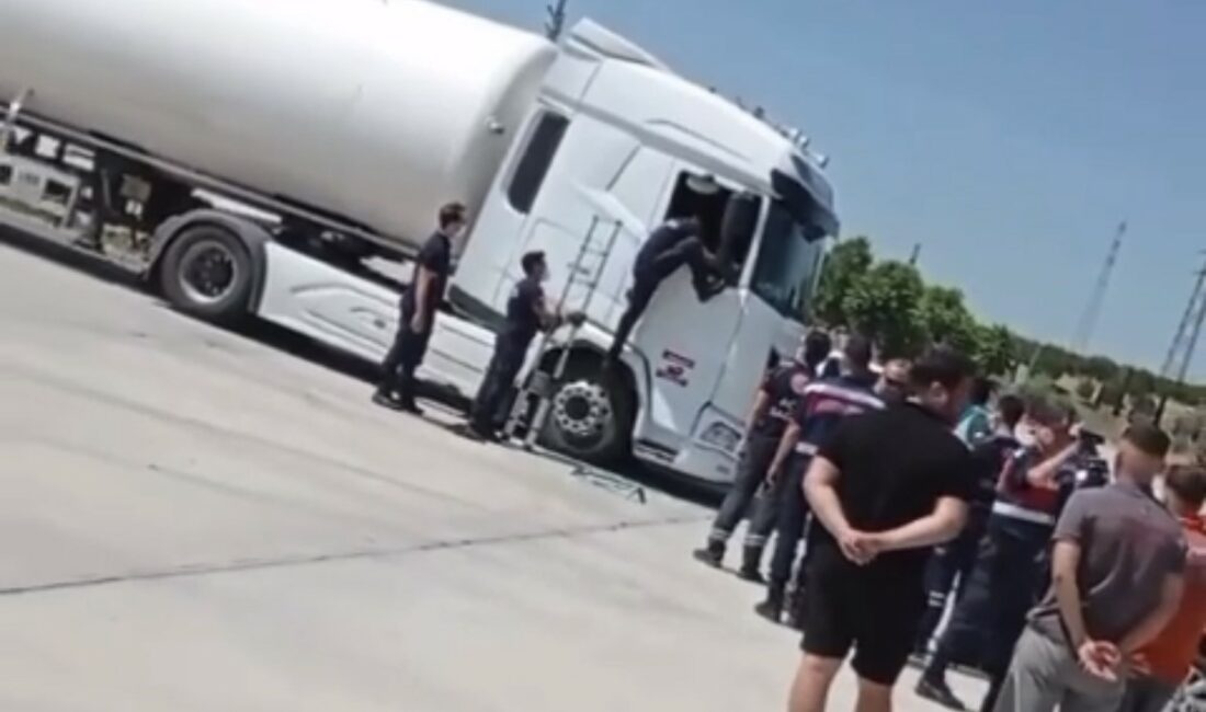 TIR ŞOFÖRÜ SEVKİYAT YAPARKEN ÖLDÜ, CESEDİ 2 GÜN SONRA ARAÇTAN