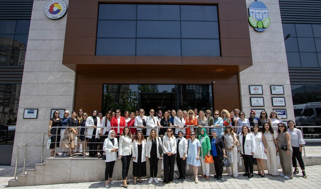 TOBB Bursa Kadın Girişimciler Kurulu, Marmara Bölge Toplantısına ev sahipliği yaptı TÜRKİYE ODALAR VE BORSALAR BİRLİĞİ’NE BAĞLI BURSA, KOCAELİ, BALIKESİR, BİLECİK,SAKARYA