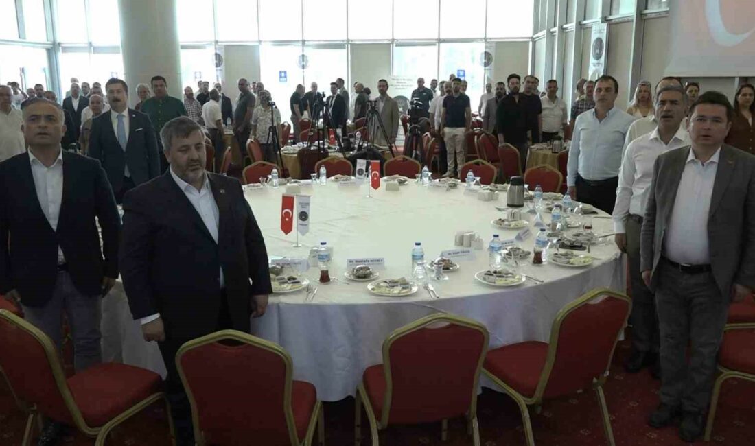 TR DÜŞÜNCE KULÜBÜ İLÇE BELEDİYE BAŞKANLARI İLE KAHVALTIDA BİR ARAYA