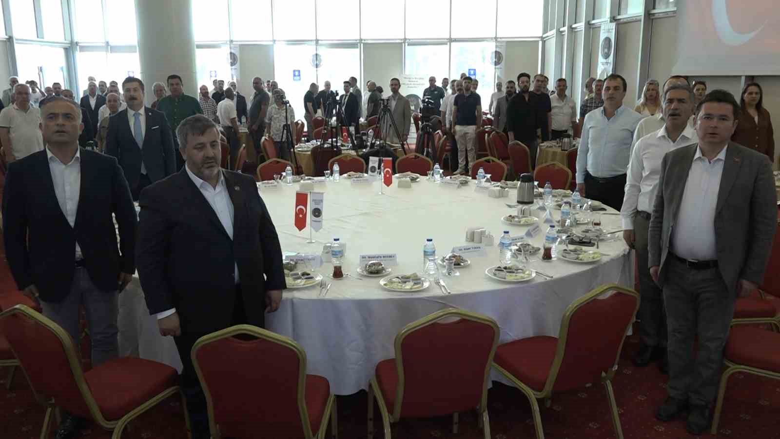 TR DÜŞÜNCE KULÜBÜ İLÇE BELEDİYE BAŞKANLARI İLE KAHVALTIDA BİR ARAYA