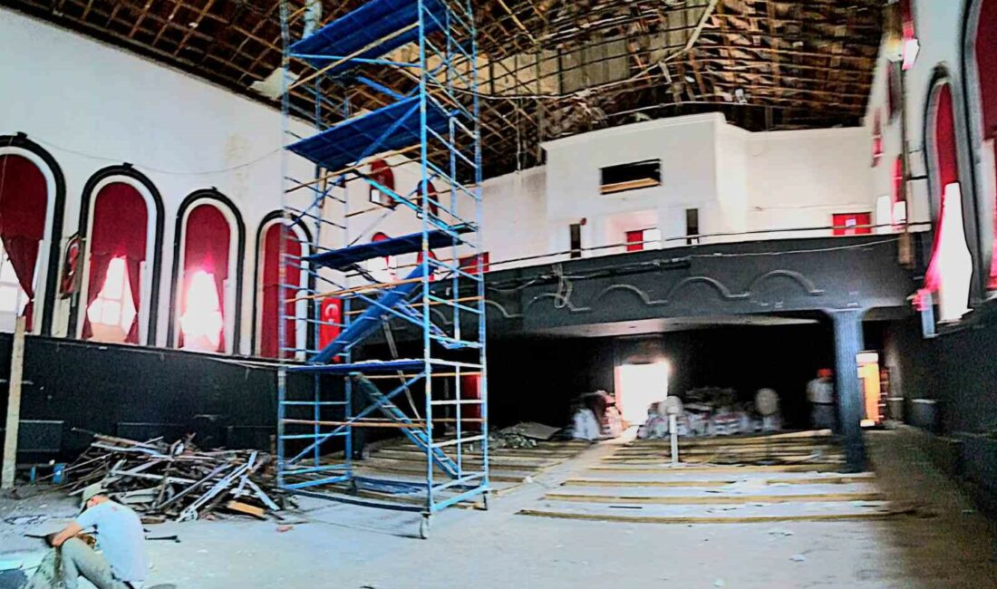 Uğur Mumcu Kültür Merkezi’nde tadilat devam ediyor BAŞKAN DALGIÇ, KÜLTÜR MERKEZİ TADİLATININ BİR AN ÖNCE TAMAMLANMASI İÇİN