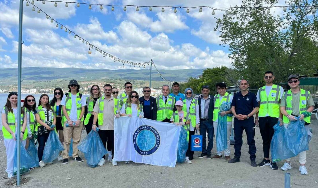 BURSA ULUDAĞ ÜNİVERSİTESİ (BUÜ) ÖĞRENCİLERİ, ÇEVRE KİRLİLİĞİNE DİKKAT ÇEKMEK VE