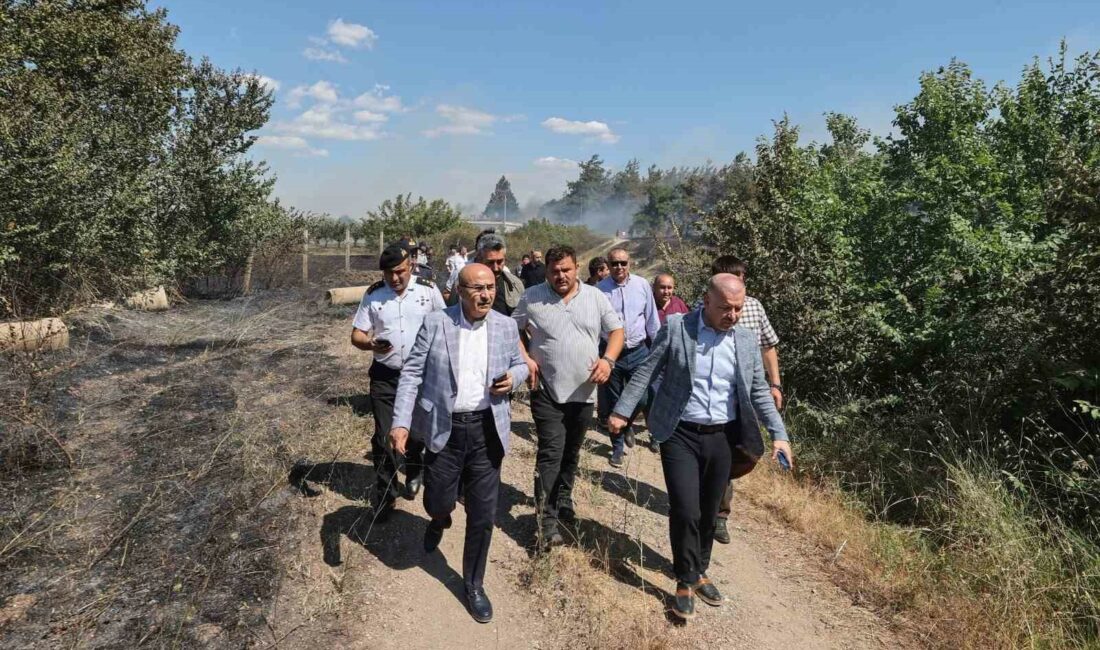 Valilikten Bursa’daki yangınla ilgili açıklama: “Karadan ve havadan yangını söndürmek için seferber olduk” BURSA'NIN NİLÜFER İLÇESİNE BAĞLI YOLÇATI MAHALLESİ'NDE MAKİLİK ALANDA YANGIN ÇIKTI.