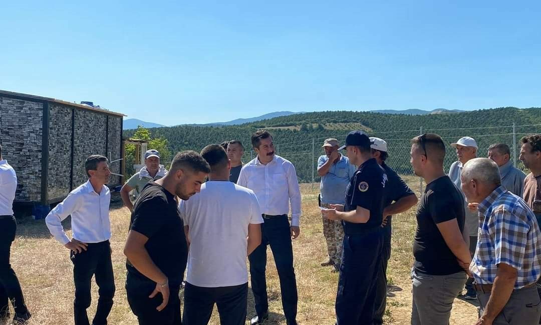 Yenişehir’deki yangın korkuttu BURSA'NIN YENİŞEHİR İLÇESİNE BAĞLI DEMİRBOĞA MEVKİİNDE ÇIKAN YANGIN BÜYÜKŞEHİR VE