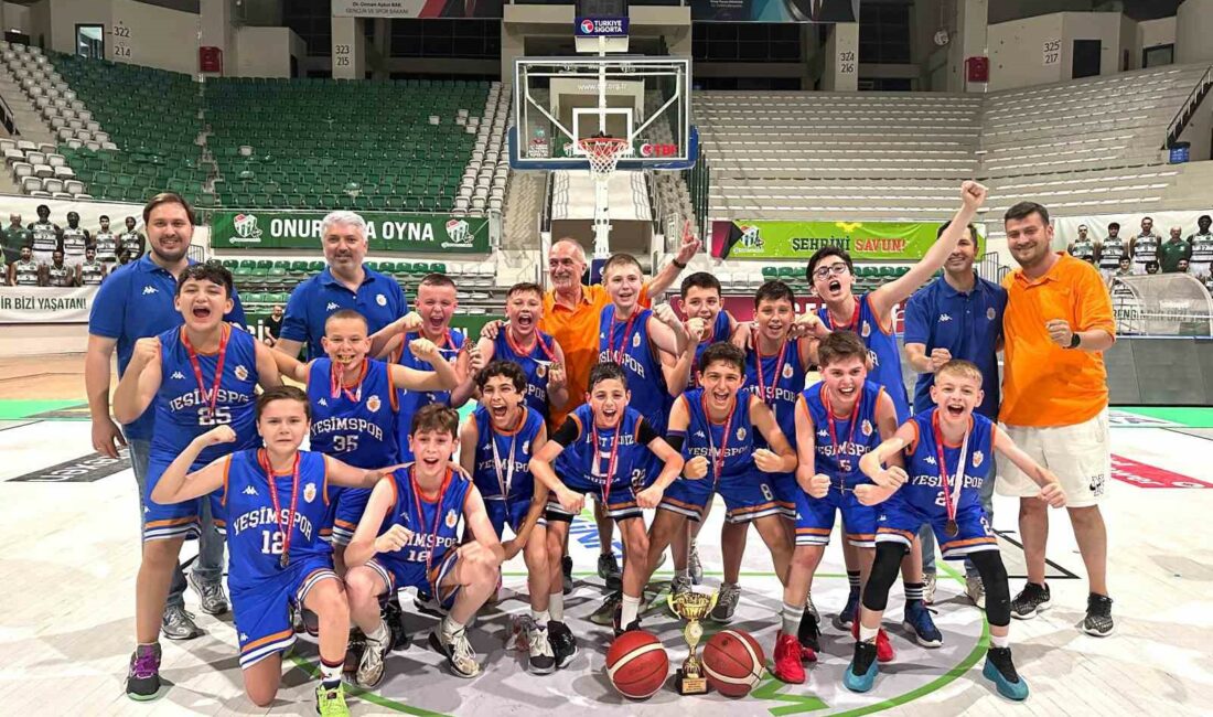 Yeşim Spor U12 Takımı Bursa şampiyonu oldu GRUBUNU BİRİNCİ SIRADA TAMAMLAYAN YEŞİM SPOR, U-12 ERKEKLER LİGİ’NDE ŞAMPİYON