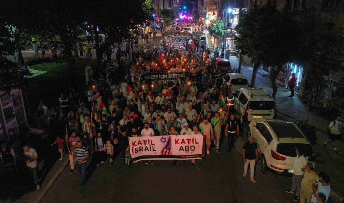 Yıldırım’da Filistin için meşaleli yürüyüş YILDIRIM BELEDİYESİ, İNSAN HAK VE HÜRRİYETLERİ İNSANI YARDIM VAKFI BURSA