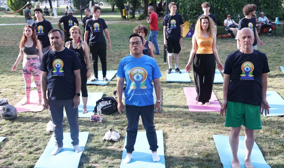 NİLÜFER BELEDİYESİ’NİN, HİNDİSTAN BAŞKONSOLOSLUĞU İLE BİRLİKTE ULUSLARARASI YOGA GÜNÜ NEDENİYLE