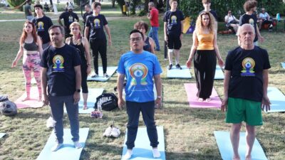 NİLÜFER BELEDİYESİ’NİN, HİNDİSTAN BAŞKONSOLOSLUĞU İLE BİRLİKTE ULUSLARARASI YOGA GÜNÜ NEDENİYLE